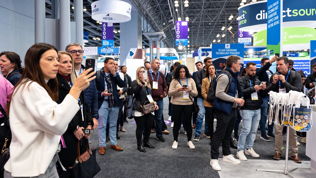 Visita Guiada à Expo da NRF